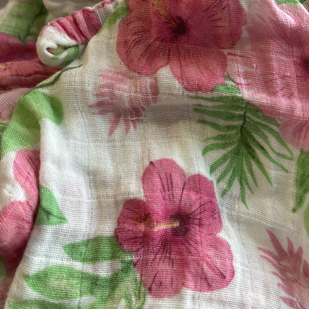 Angel Dear Hibiscus Romper🌺 - Picture 3 of 5